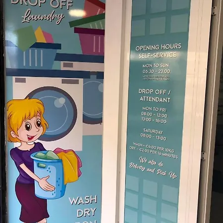 With Twin Beds & Kitchenette At The New Olo Living 24 Pensiune