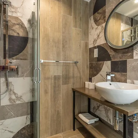 With Twin Beds & Kitchenette At The New Olo Living 24 בית הארחה Saint Julian's